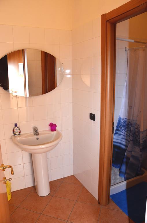 B&B 7 Camini San Giovanni Lupatoto Exterior photo